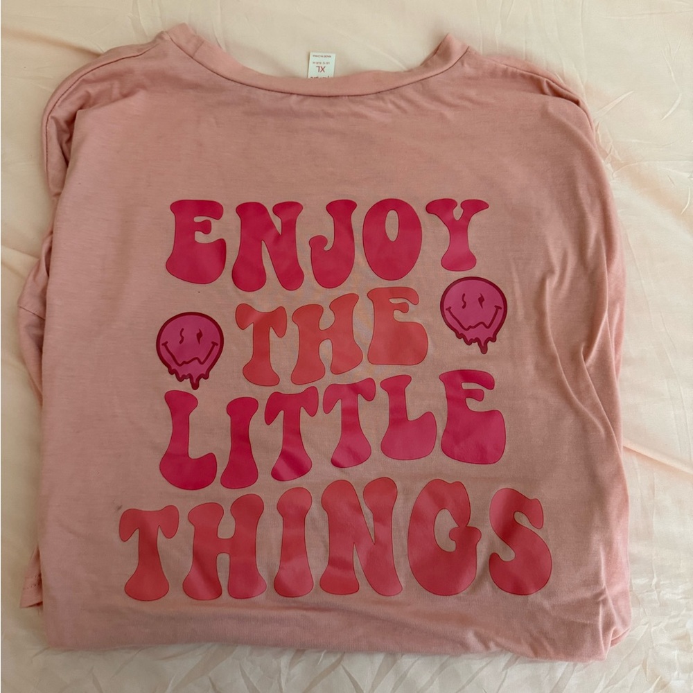 ROMWE Pink Short Sleeve Tee with Graphic Print